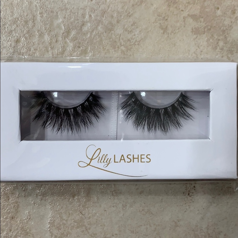 Lilly 3D Mink Lashes